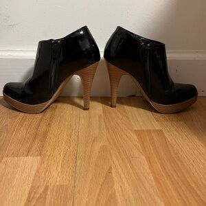Qupid Black Patent Heeled Boots
